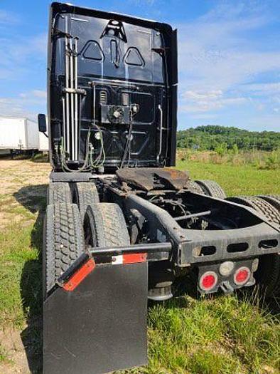 Used 2017 Freightliner CASCADIA 125 EVOLUTION