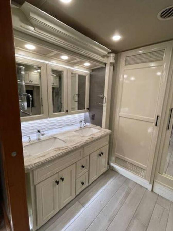 Used 2022 Tiffin Motorhomes ALLEGRO BUS 40IP Class A Motorhome