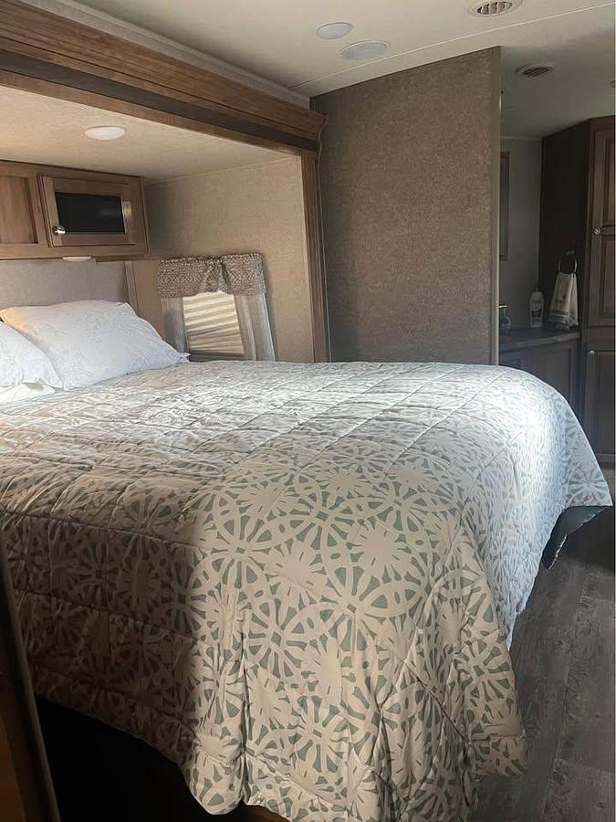 Used 2018 Forest River Rockwood Windjammer