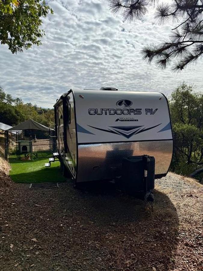 Used 2019 Outdoors RV Creekside Mountain Series