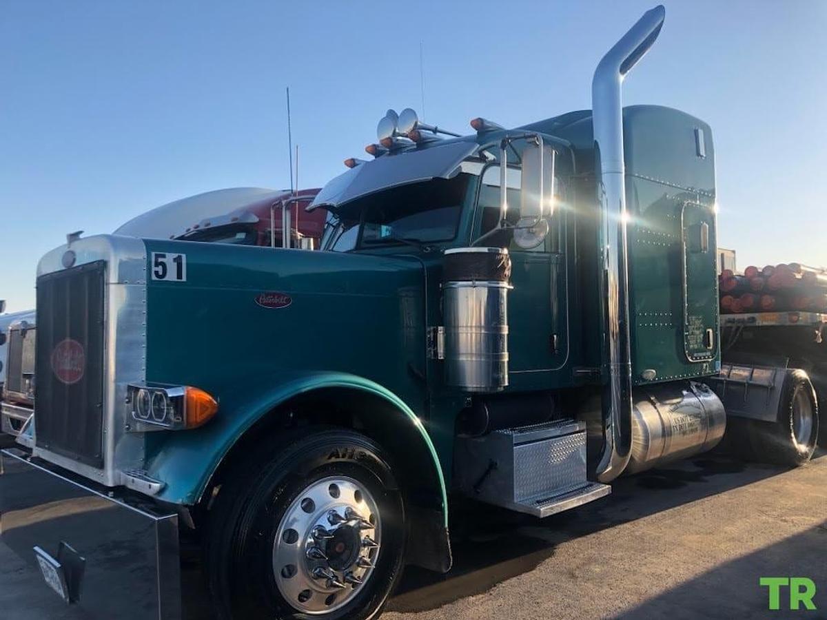 Used 2007 Peterbilt 379 Sleeper Truck