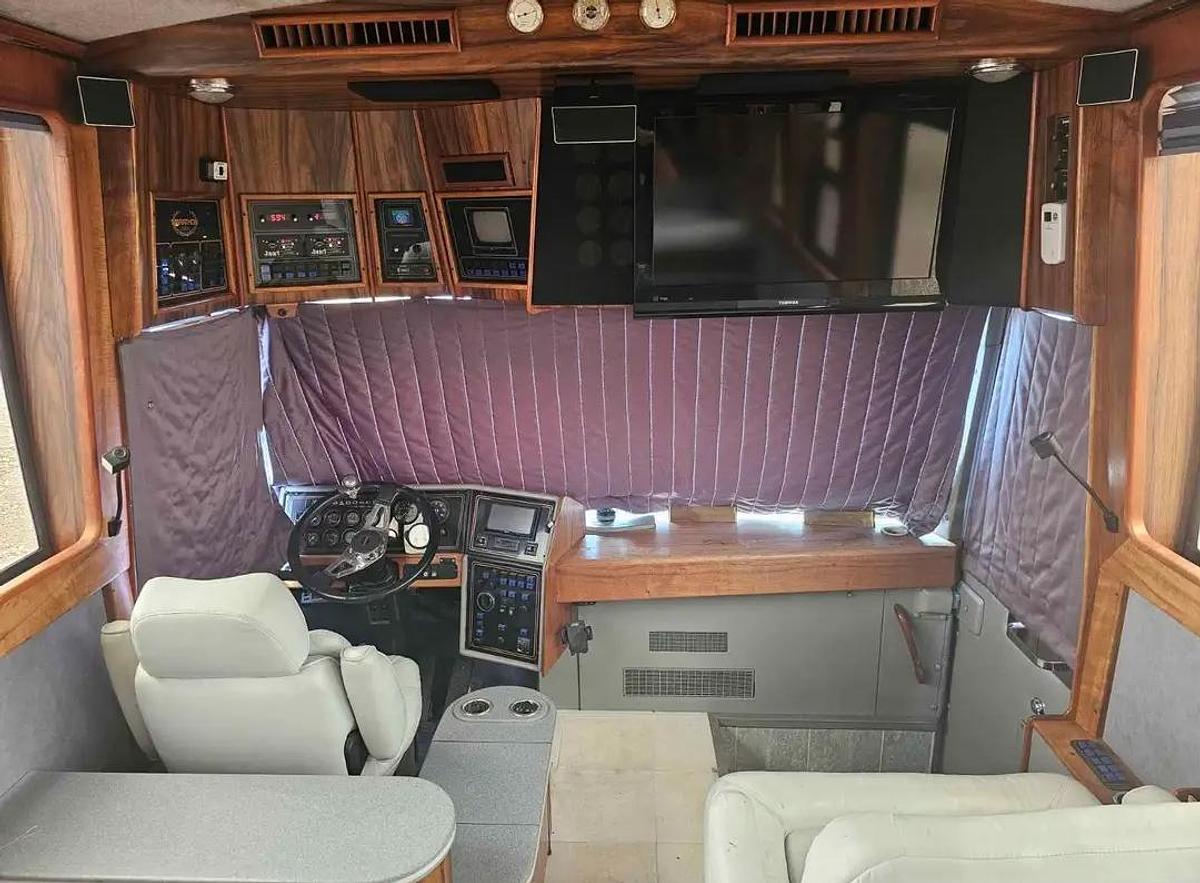 Used 1990 Prevost Class A Motorhome