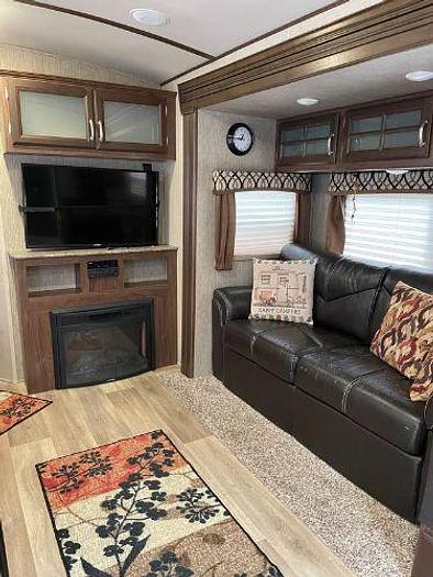 Used 2016 Dutchmen Denali 350FK
