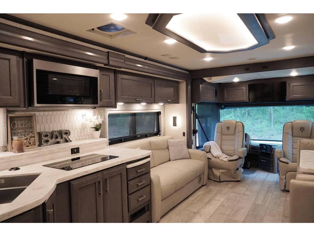 Used 2023 Thor Aria 4000