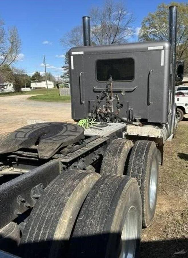 Used 2017 Peterbilt 389