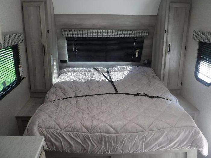 Used 2022 KZ Sportsman 170MB