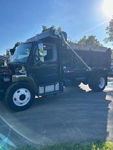 Used 2015 Freightliner BUSINESS CLASS M2 106