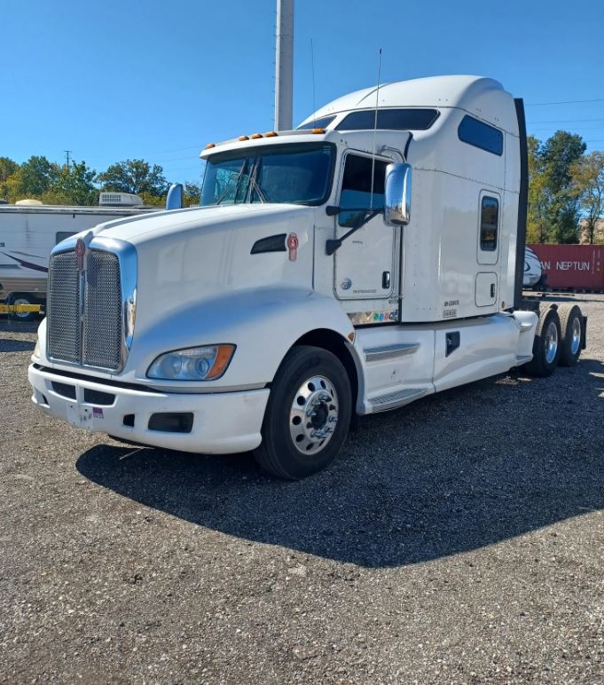 Used 2014 Kenworth T660