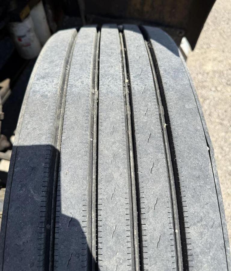 Used 2005 KENWORTH T800