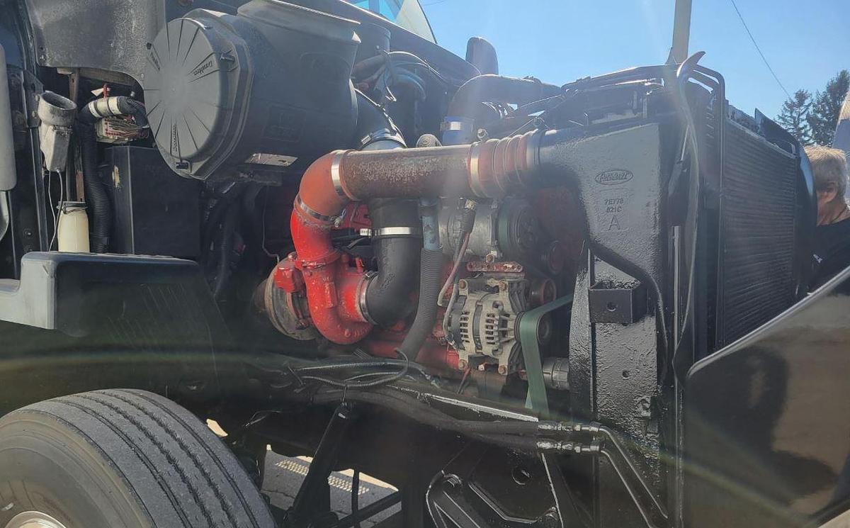 Used 2005 Peterbilt 387