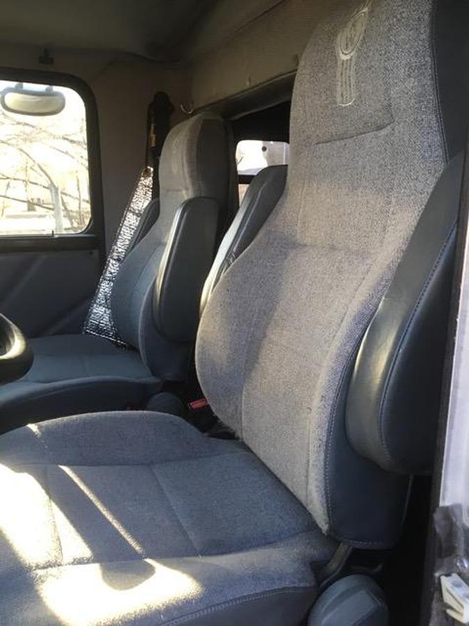 Used 2001 KENWORTH T300