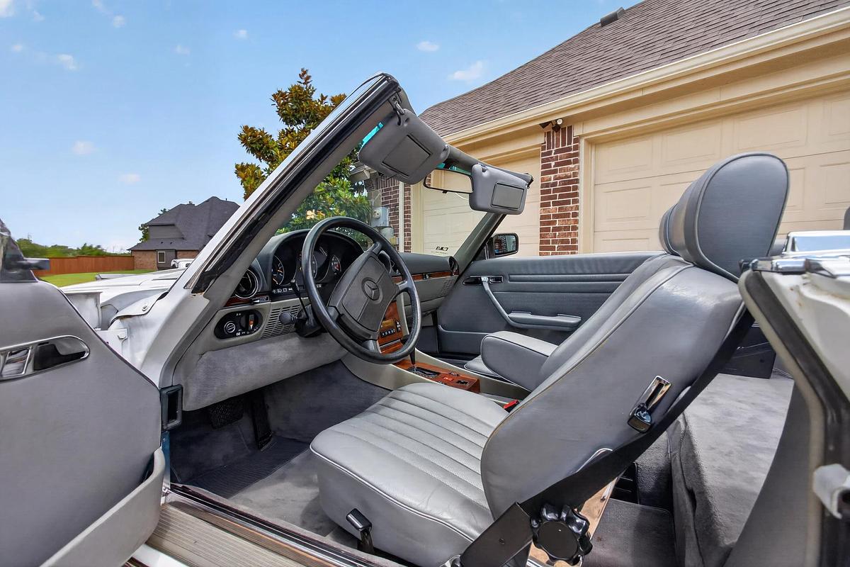 Used 1988 Mercedes-Benz 560 SL