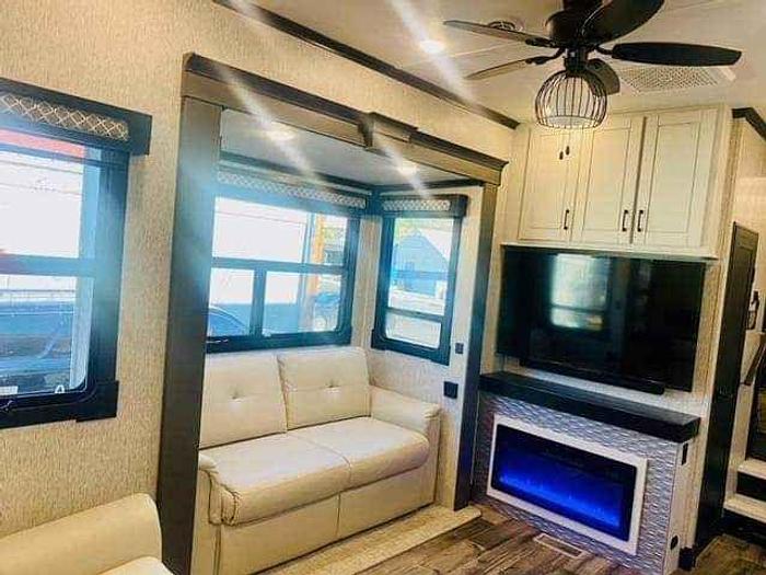 Used 2023 Crossroads Redwood 4001LK