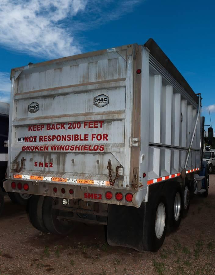 Used 2016 Freightliner 122 SD