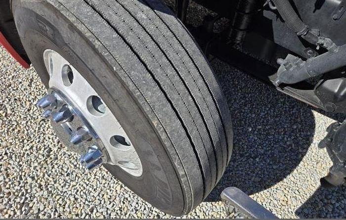 Used 2016 Freightliner COLUMBIA 120