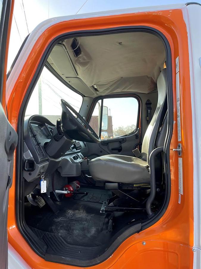 Used 2015 Freightliner M2