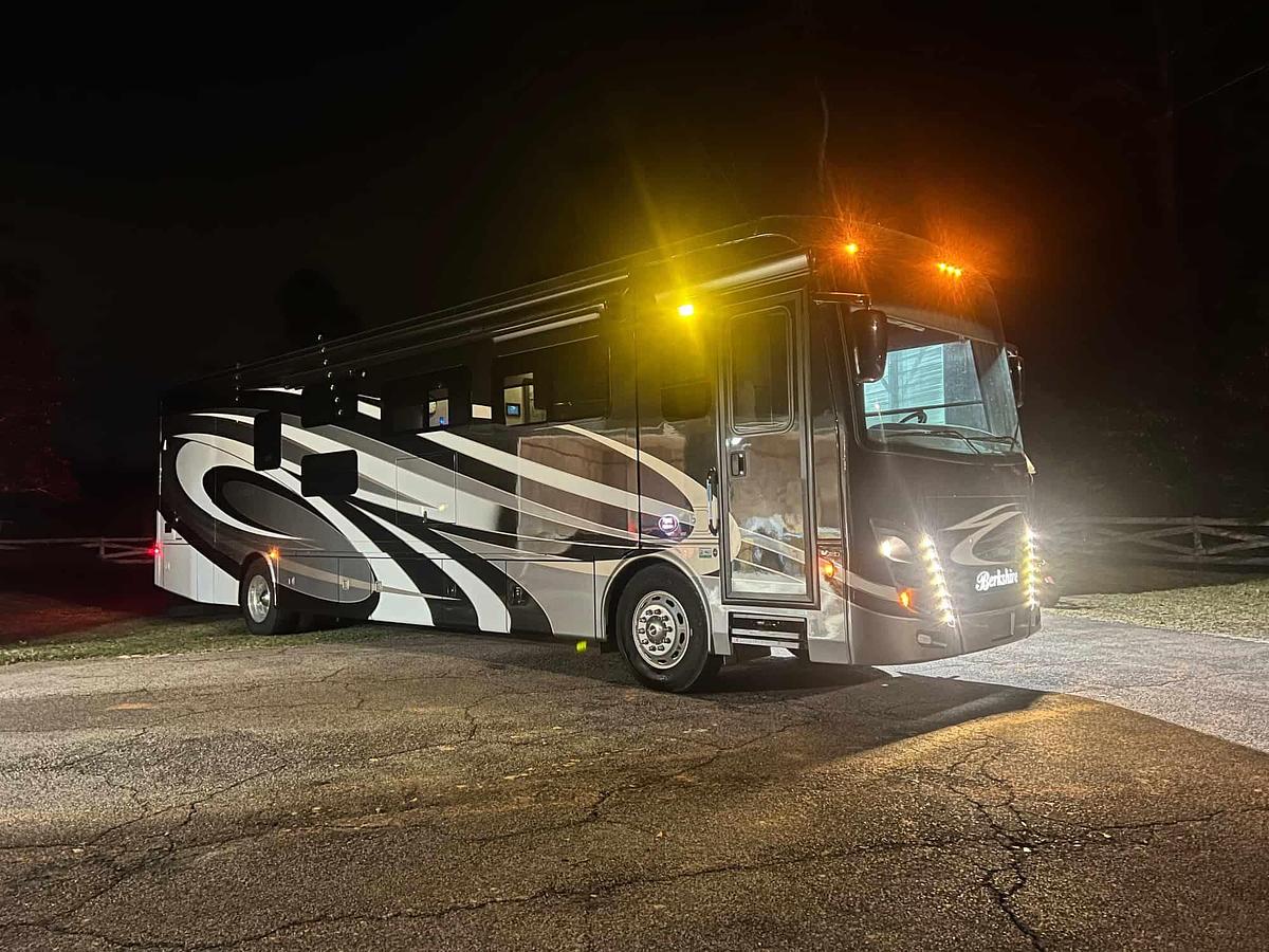 Used 2022 Forest River Berkshire 40F