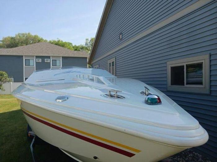 Used 2000 Baja Outlaw Powerboat with Trailer