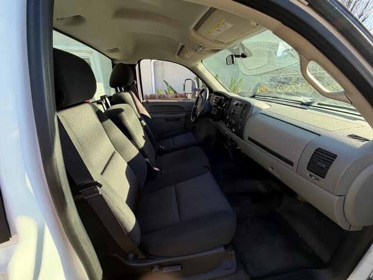 Used 2014 Chevrolet 3500 HD Bucket Truck