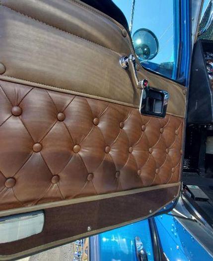 Used 1996 KENWORTH T800 and 2020 Great Dane Dry Van