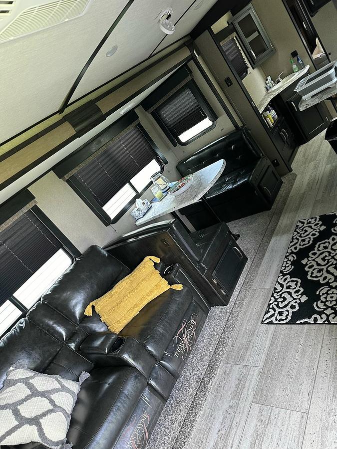 Used 2019 Grand Design Imagine 3170BH Travel Trailer