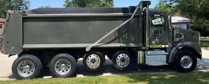 Used 2019 Freightliner 122SD