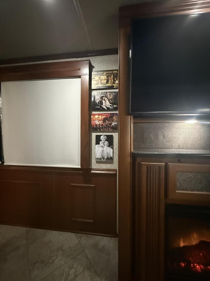 Used 2010 Winnebago Tour 40BD Class A Motorhome