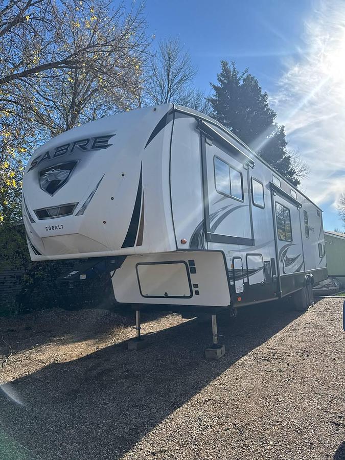 Used 2021 Forest River Sabre 37FLL