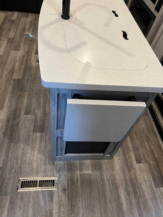 Used 2021 Keystone Montana High Country 351BH Fifth Wheel