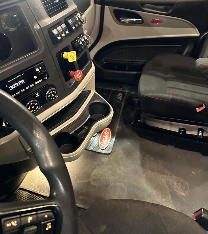 Used 2023 PETERBILT 579