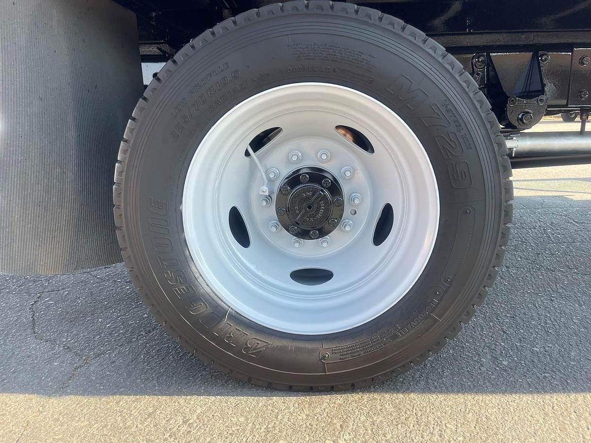 Used 2017 Ford F550 Long Flatbed Truck