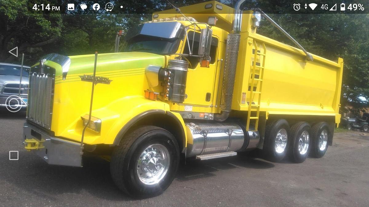 Used 2016 Kenworth T800 Dump Truck