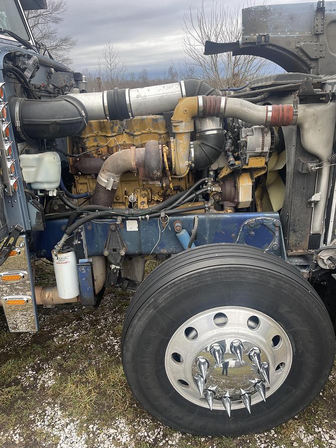 Used 1996 Peterbilt 379 Conventional Sleeper Semi