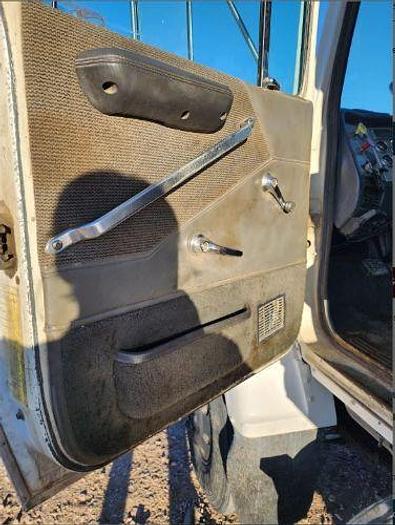 Used 1990 Ford L8000