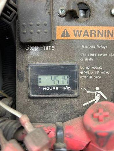 Used 2014 ISUZU NPR Gas Box Van