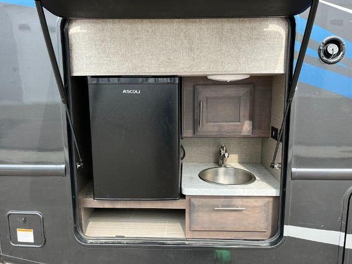 Used 2021 Thor Motor Coach Magnitude RB34