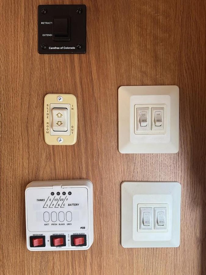 Used 2010 Jayco Eagle 320RLDS Travel Trailer