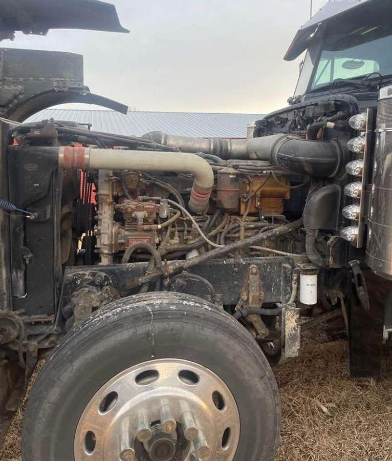 Used 1998 PETERBILT 379EXHD Day Cab