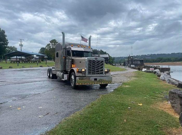 Used 2005 Peterbilt 379