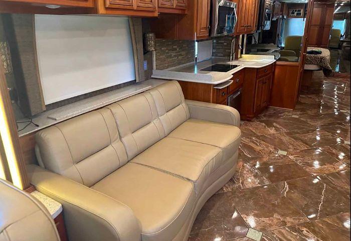 Used 2015 Newmar Dutch Star 4369