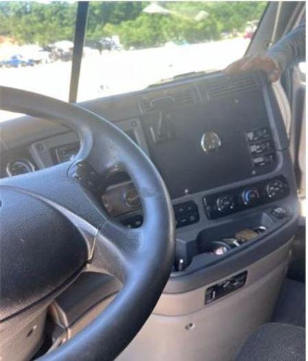 Used 2017 Freightliner CASCADIA 125 EVOLUTION