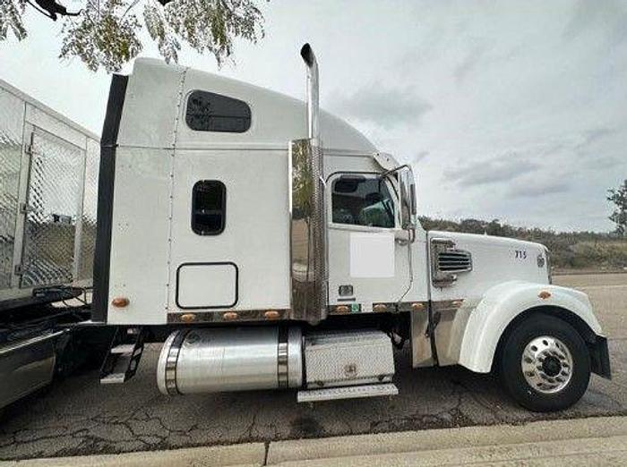 Used 2016 Freightliner CORONADO 132