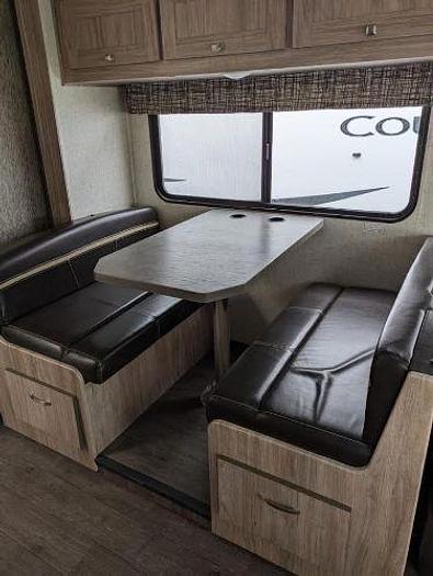 Used 2018 Forest River Sunseeker 2850SLE