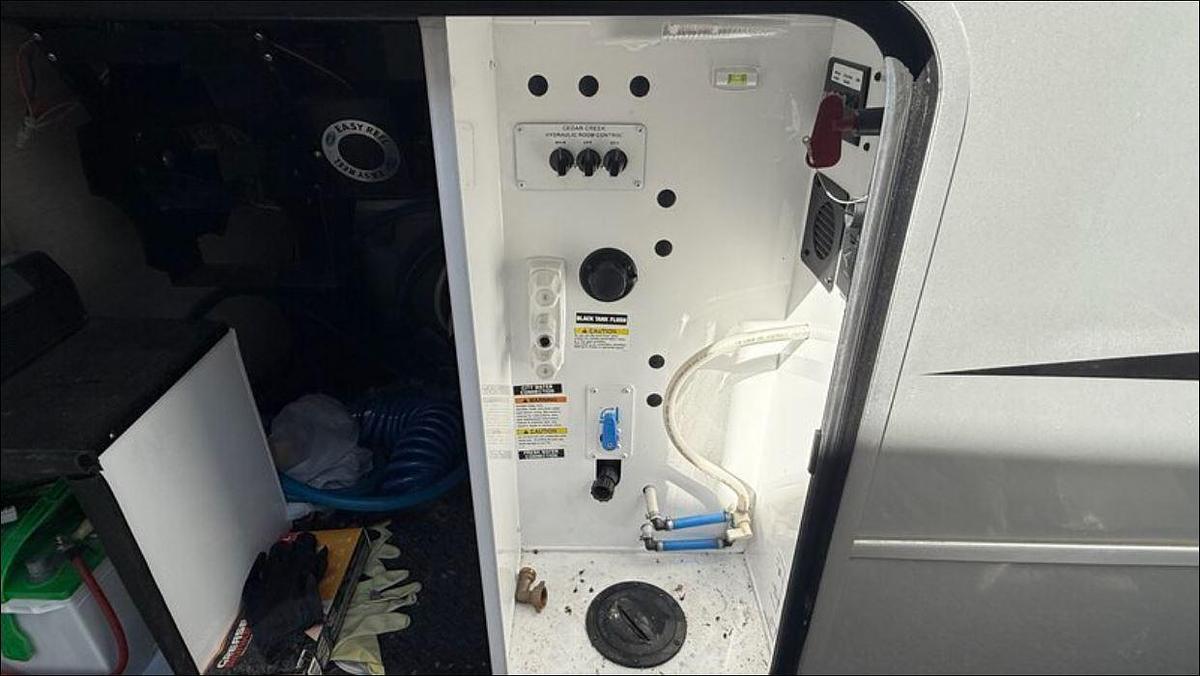 Used 2021 Forest River Cedar Creek 371FL