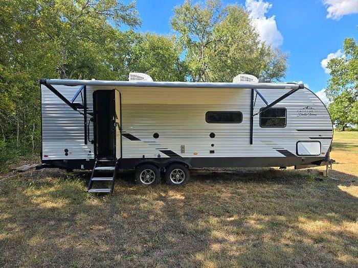 Used 2022 East To West Della Terra 261RB