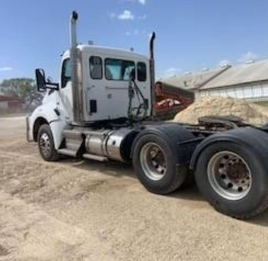 Used 2020 Kenworth T880