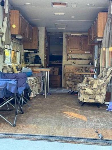 Used 2005 Weekend Warrior FS3000 Fifth Wheel Toy Hualer