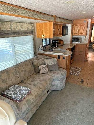 Used 2004 Winnebago Journey WKP39K