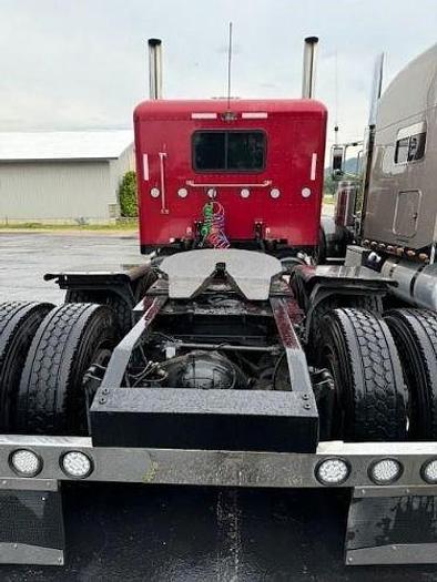 Used 2009 Peterbilt 388