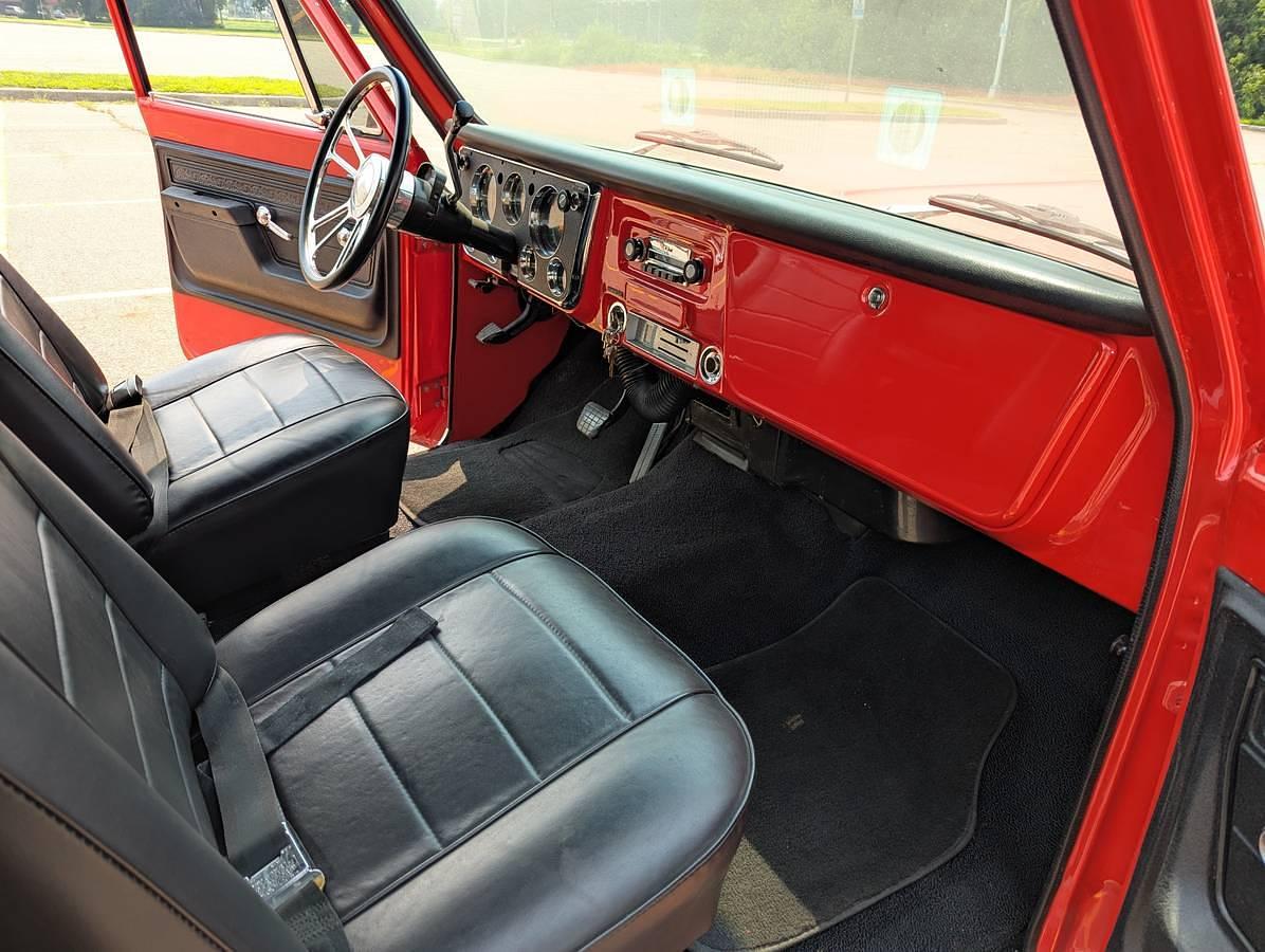 Used 1972 Chevrolet Suburban